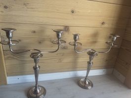 paire de chandeliers à deux bras en métal argenté « Sursum »